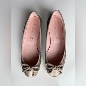 PRETTY BALLERINAS Earth Tones Rosario Flat Gold Metallic Toe Size 38.5 USA 7 Co